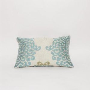 arkara-throw-pillow-3